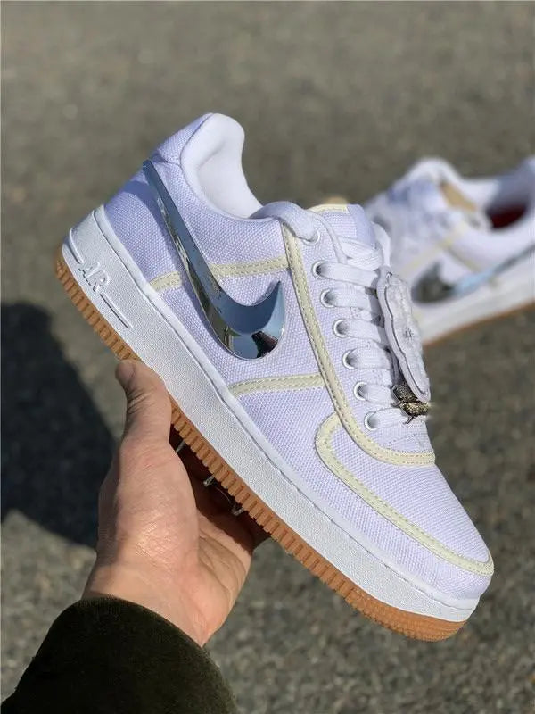 NIKE - AIR FORCE 1 Metroutfits